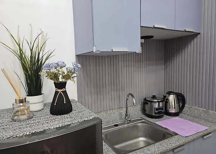 Paseo Pinas - Sleeps 2 Adults 2 Children Apartamento Manila