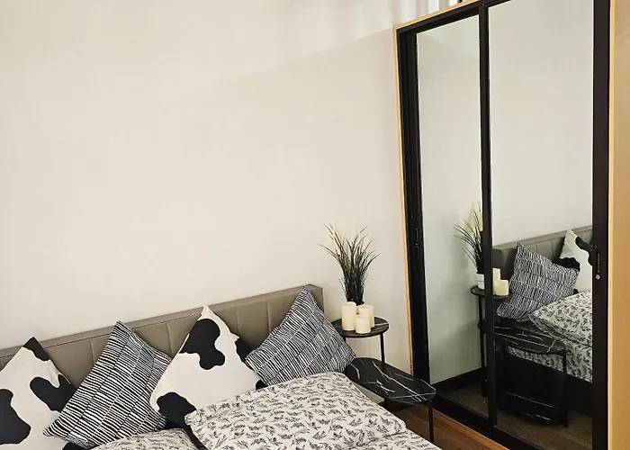 Paseo Pinas - Sleeps 2 Adults 2 Children Apartamento
