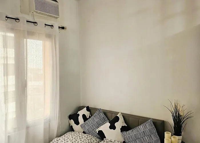 Paseo Pinas - Sleeps 2 Adults 2 Children *